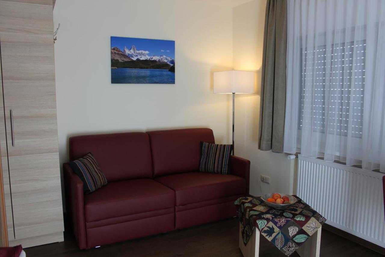 Gastehaus Anton Hotel Oberursel Eksteriør billede